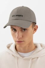 Axel Arigato ウォッシュド ベージュ Aa ロゴ キャップ